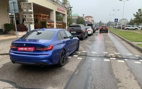 BMW 3 серия, 2019 год, 3 990 000 рублей, 2 фотография