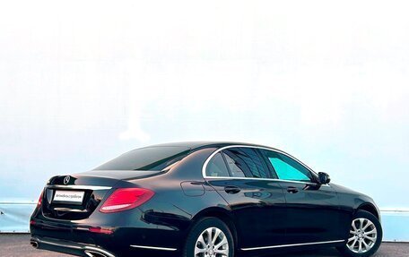 Mercedes-Benz E-Класс, 2016 год, 2 496 800 рублей, 2 фотография