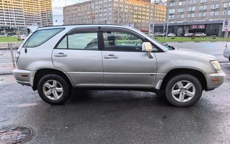 Lexus RX IV рестайлинг, 2001 год, 980 000 рублей, 3 фотография