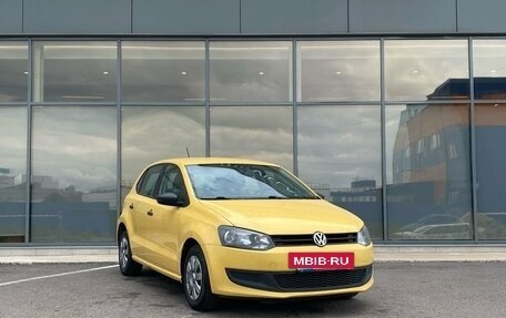 Volkswagen Polo VI (EU Market), 2011 год, 519 000 рублей, 2 фотография
