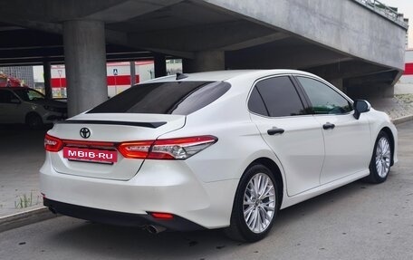 Toyota Camry, 2018 год, 2 550 000 рублей, 7 фотография