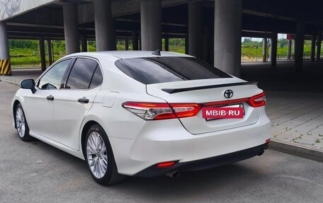 Toyota Camry, 2018 год, 2 550 000 рублей, 6 фотография