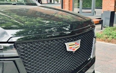 Cadillac Escalade V, 2021 год, 9 490 000 рублей, 2 фотография