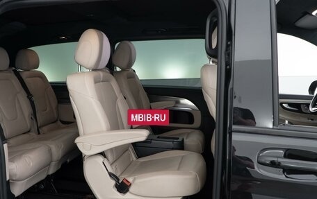 Mercedes-Benz V-Класс, 2019 год, 5 700 000 рублей, 7 фотография