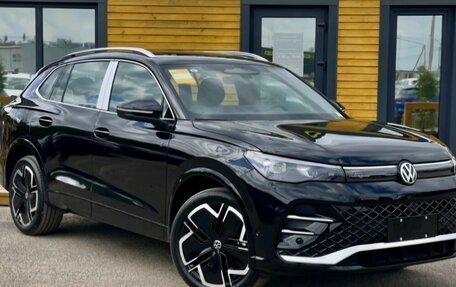 Volkswagen Tiguan, 2024 год, 4 350 000 рублей, 2 фотография