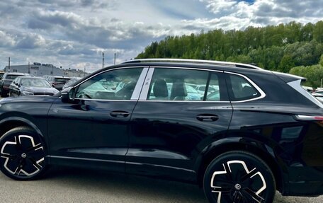 Volkswagen Tiguan, 2024 год, 4 350 000 рублей, 6 фотография