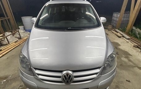 Volkswagen Golf Plus I, 2008 год, 650 000 рублей, 2 фотография