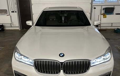 BMW 7 серия, 2017 год, 3 850 000 рублей, 2 фотография