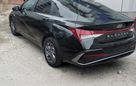 Hyundai Elantra, 2024 год, 2 550 000 рублей, 2 фотография
