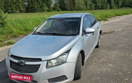 Chevrolet Cruze II, 2010 год, 500 000 рублей, 2 фотография