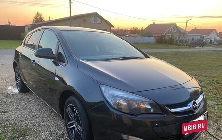 Opel Astra J, 2013 год, 805 000 рублей, 2 фотография
