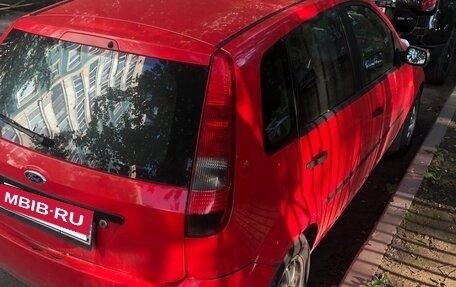Ford Fiesta, 2005 год, 290 000 рублей, 2 фотография