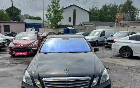 Mercedes-Benz E-Класс, 2011 год, 1 550 000 рублей, 2 фотография