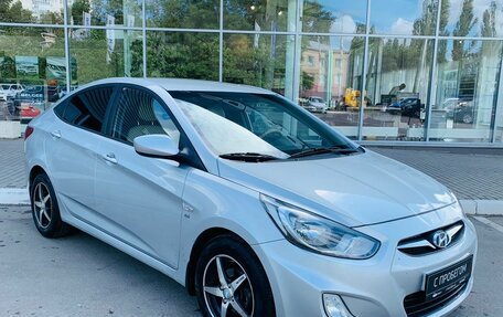 Hyundai Solaris II рестайлинг, 2012 год, 790 000 рублей, 3 фотография
