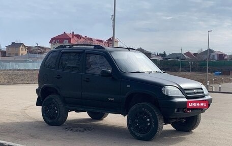 Chevrolet Niva I рестайлинг, 2005 год, 365 000 рублей, 2 фотография