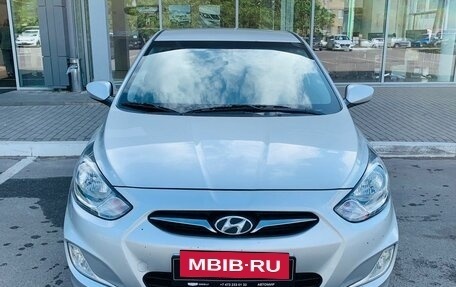 Hyundai Solaris II рестайлинг, 2012 год, 790 000 рублей, 2 фотография