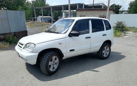 Chevrolet Niva I рестайлинг, 2003 год, 385 000 рублей, 3 фотография