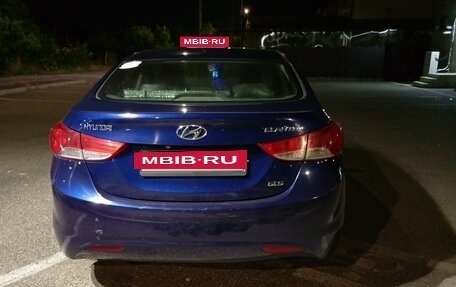 Hyundai Elantra V, 2012 год, 650 000 рублей, 2 фотография