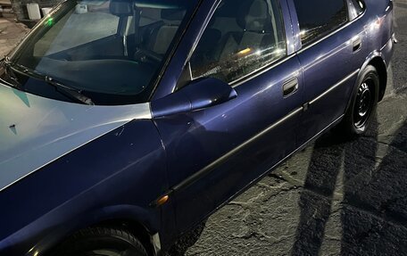 Opel Vectra B рестайлинг, 1997 год, 135 000 рублей, 3 фотография