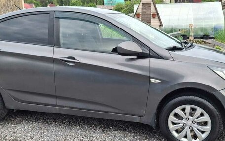 Hyundai Solaris II рестайлинг, 2012 год, 400 000 рублей, 2 фотография