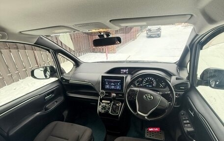Toyota Esquire I, 2015 год, 1 920 000 рублей, 4 фотография