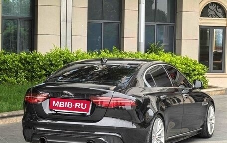 Jaguar XE I рестайлинг, 2022 год, 2 500 000 рублей, 4 фотография
