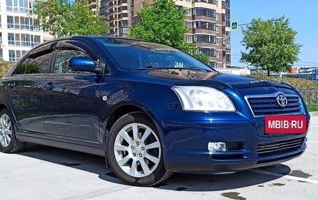 Toyota Avensis III рестайлинг, 2005 год, 720 000 рублей, 3 фотография