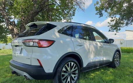 Ford Escape, 2020 год, 2 780 000 рублей, 5 фотография