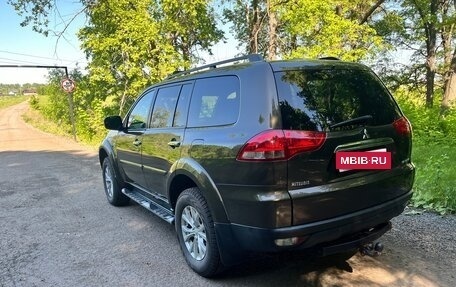Mitsubishi Pajero Sport II рестайлинг, 2013 год, 3 фотография