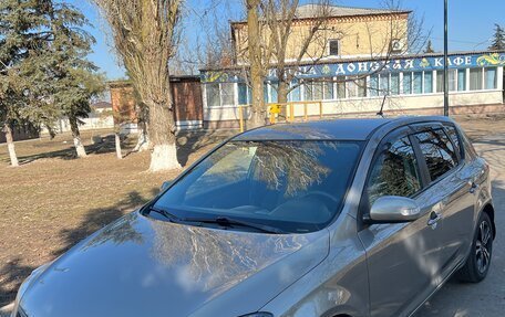 KIA cee'd I рестайлинг, 2011 год, 815 000 рублей, 2 фотография
