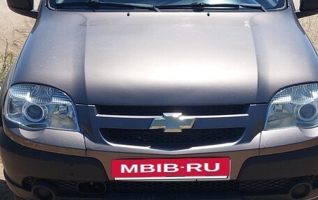 Chevrolet Niva I рестайлинг, 2016 год, 645 000 рублей, 2 фотография