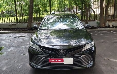 Toyota Camry, 2018 год, 2 800 000 рублей, 2 фотография