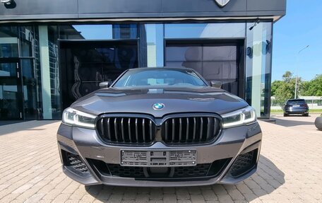 BMW 5 серия, 2021 год, 5 090 000 рублей, 2 фотография