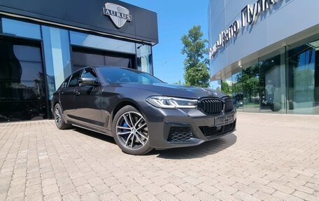 BMW 5 серия, 2021 год, 5 090 000 рублей, 3 фотография