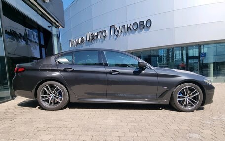 BMW 5 серия, 2021 год, 5 090 000 рублей, 4 фотография