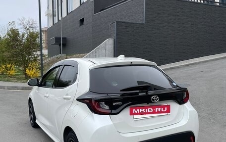 Toyota Yaris, 2020 год, 940 000 рублей, 4 фотография
