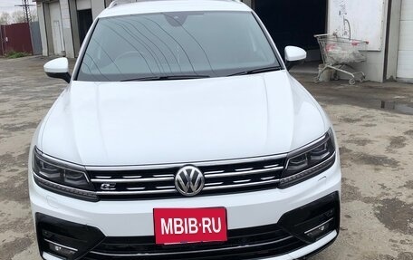 Volkswagen Tiguan II, 2018 год, 2 550 000 рублей, 2 фотография