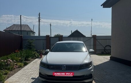 Volkswagen Passat B8 рестайлинг, 2017 год, 2 200 000 рублей, 4 фотография