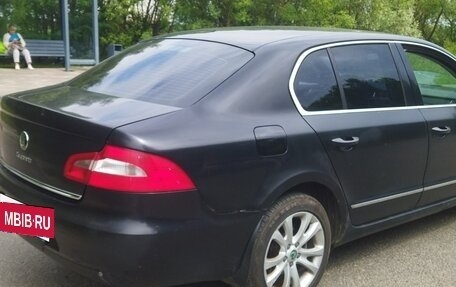 Skoda Superb III рестайлинг, 2012 год, 725 000 рублей, 4 фотография