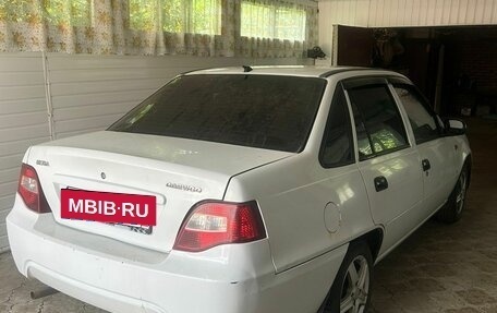 Daewoo Nexia I рестайлинг, 2010 год, 250 000 рублей, 4 фотография