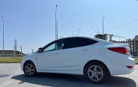 Hyundai Solaris II рестайлинг, 2012 год, 750 000 рублей, 3 фотография