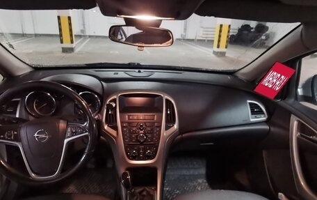 Opel Astra J, 2010 год, 550 000 рублей, 3 фотография