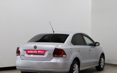 Volkswagen Polo VI (EU Market), 2011 год, 500 000 рублей, 5 фотография