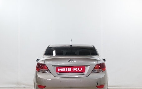 Hyundai Solaris II рестайлинг, 2011 год, 649 000 рублей, 4 фотография