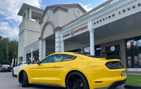 Ford Mustang VI рестайлинг, 2018 год, 2 690 000 рублей, 3 фотография