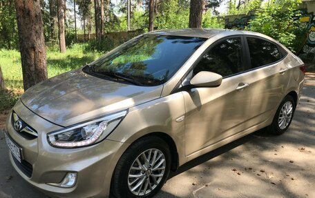 Hyundai Solaris II рестайлинг, 2014 год, 735 000 рублей, 4 фотография