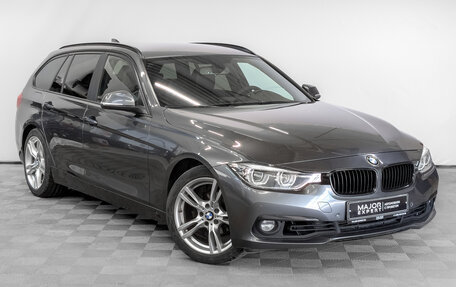 BMW 3 серия, 2018 год, 1 900 000 рублей, 3 фотография
