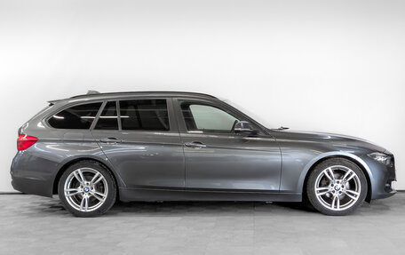 BMW 3 серия, 2018 год, 1 900 000 рублей, 4 фотография