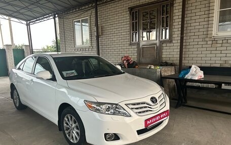 Toyota Camry, 2010 год, 1 250 000 рублей, 2 фотография