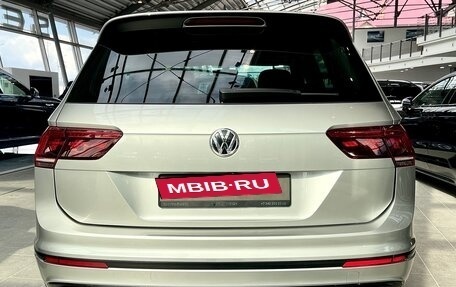 Volkswagen Tiguan II, 2018 год, 2 700 000 рублей, 6 фотография